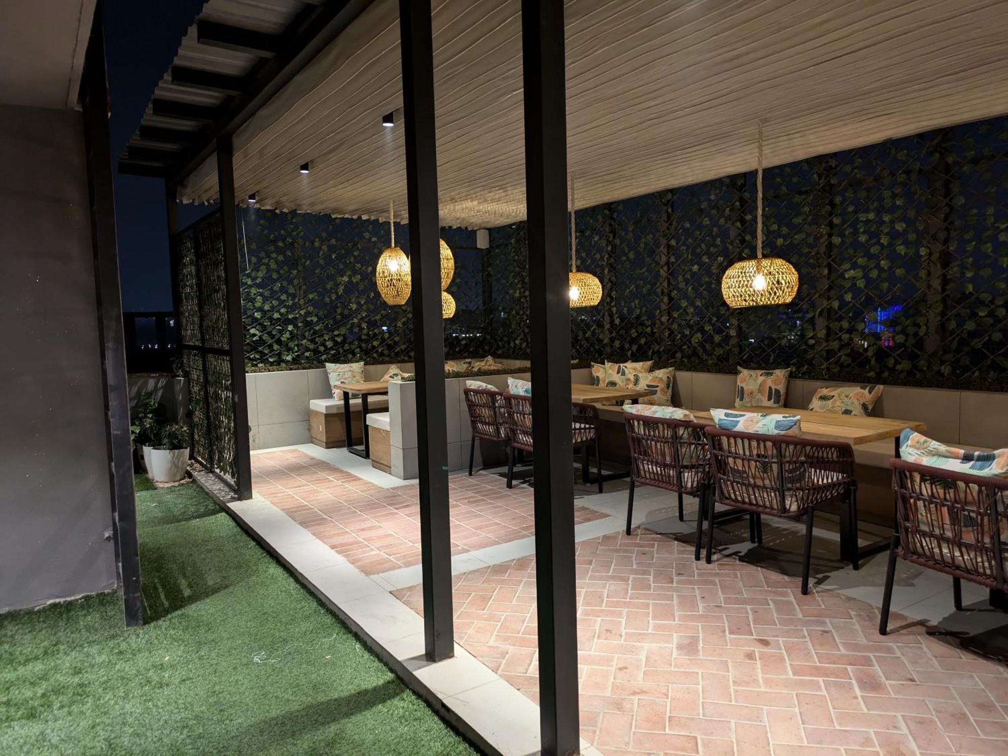 Stay Studio Hotel & Residences Gurgaon Exterior foto